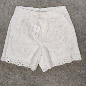 NEW ISA & ELLA Women's Shorts Size L White Lined Eyelet Boho Summer Lightweight